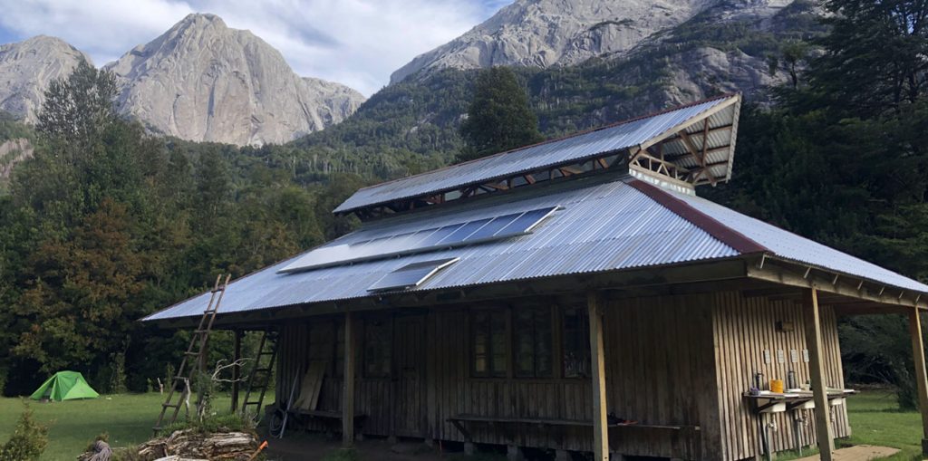Instalación off grid de Camping Cochamó, Región de Los Lagos