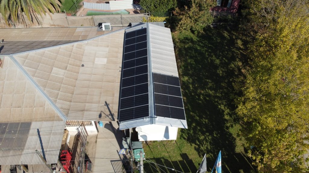 Instalación fotovoltaica residencial de Solar Bosch en Las Cabras